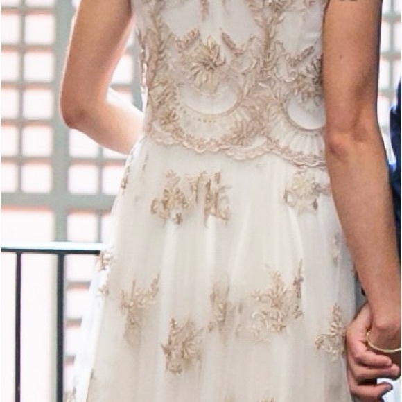 Vintage Style Artisan Wedding Dress - Picture 9 of 10